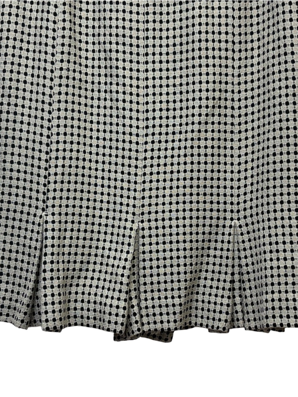 Ann‎ Taylor LOFT Black Cream Micro Dot Grid Flounce Skirt Classic A-Line Size 2P - Picture 3 of 10